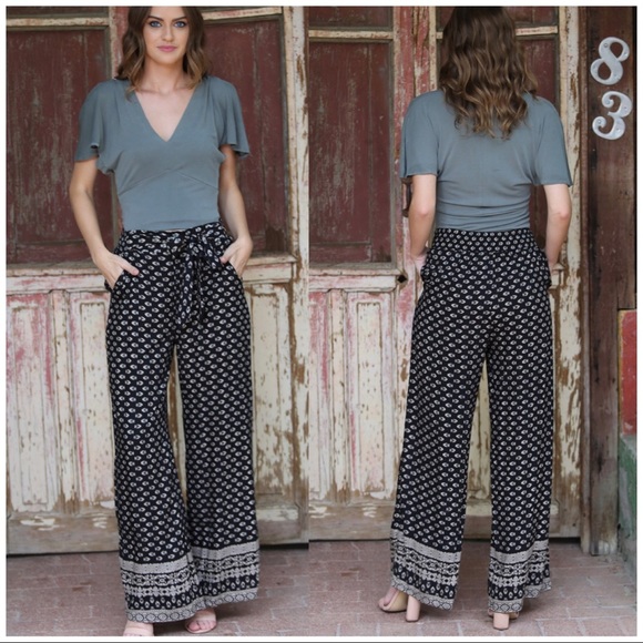 COMFORTABLE WIDE LEG TIE FRONT PANTS - Picture 10 of 12